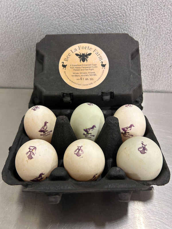 Duck Eggs (1/2 dozen) - Bee La Forte Farm