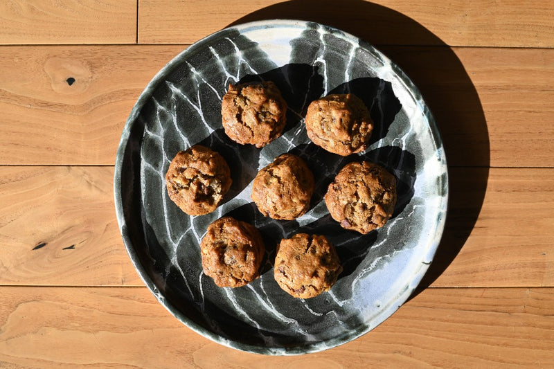 cochon volant cookies on a plate