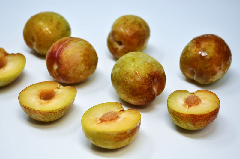 Emerald Beaut Plums - 1 lb